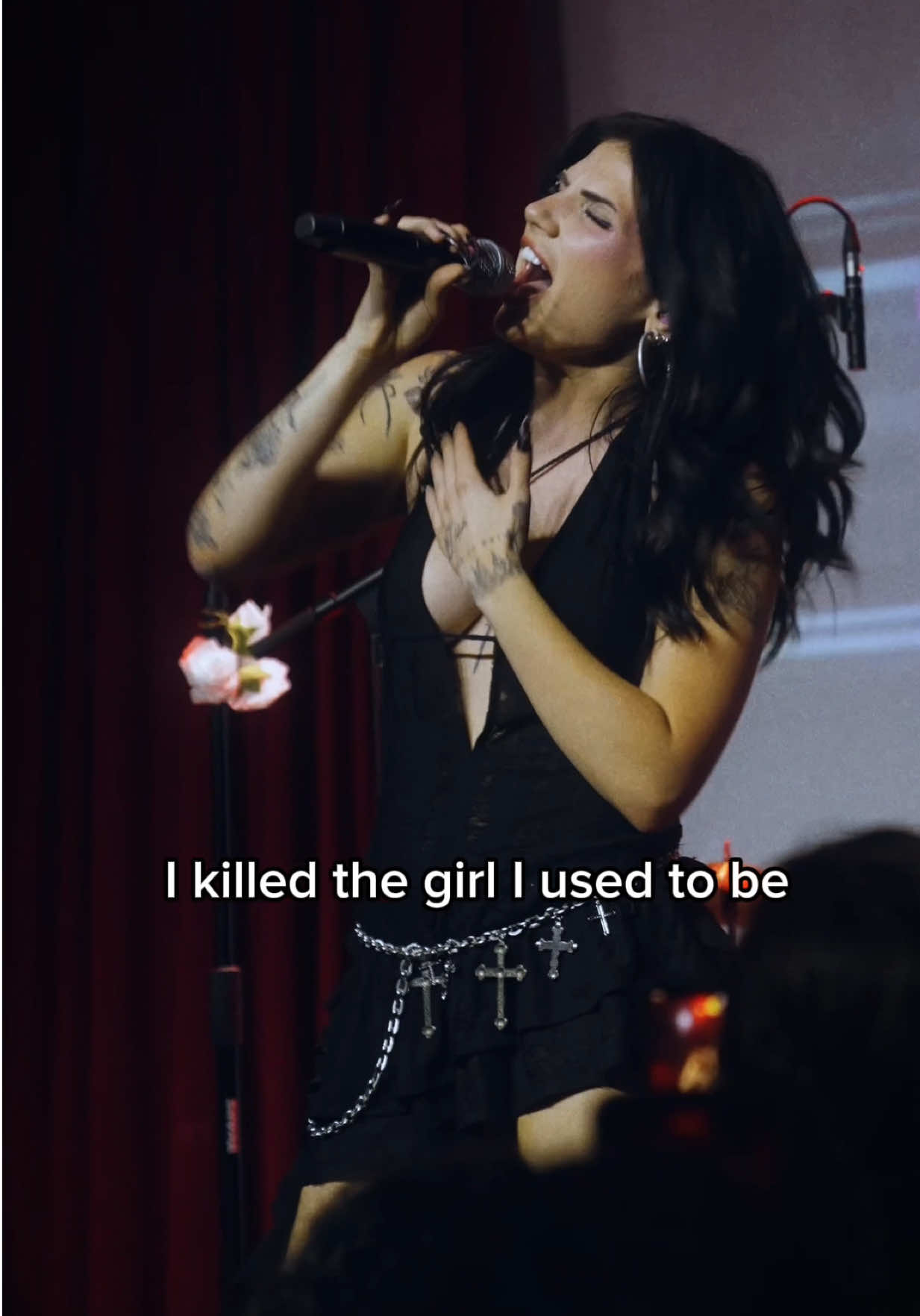 she’s deaddd to meee #rock #newmusic #musician 