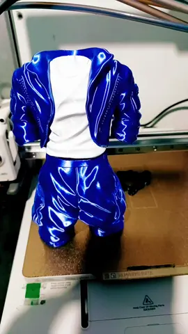 tá ficando toop 😍🤩 golku ssj4 urbano . . . . #3dprinting #bambulab #dragonball 