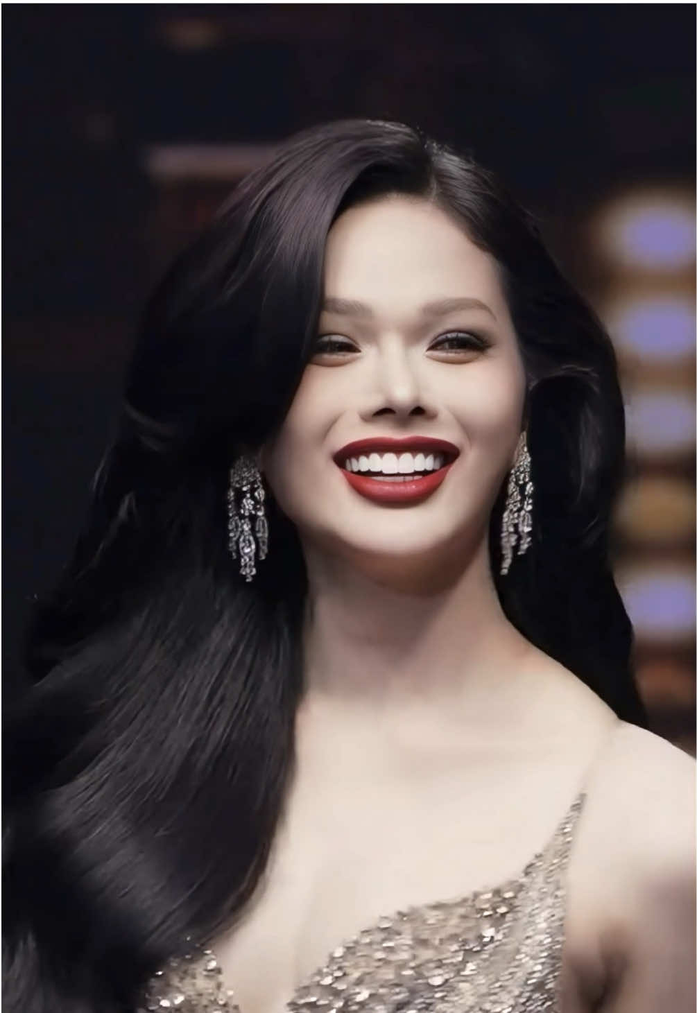 Phần trình diễn dạ hội của học viên @Hà Tâm Như tại Bán kết MIQVN #missinternationalqueenvietnam #miqvn #HaTamNhu #LeHoangPhuong 