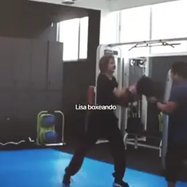 lisa boxeando  >>>> #fyp #lisa #boxing #lisablackpink #viral_video #lisamanoban #lalisa #boxeo #lisaboxing #fyp #lalisamanoban #boxing🥊 #lisa #fyp 