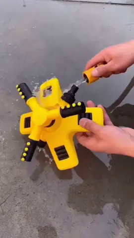 Vòi phun xoay 360 độ dựa vào áp lực nước để xoay #voiphun360  #xuhuong  #giadungtienich 