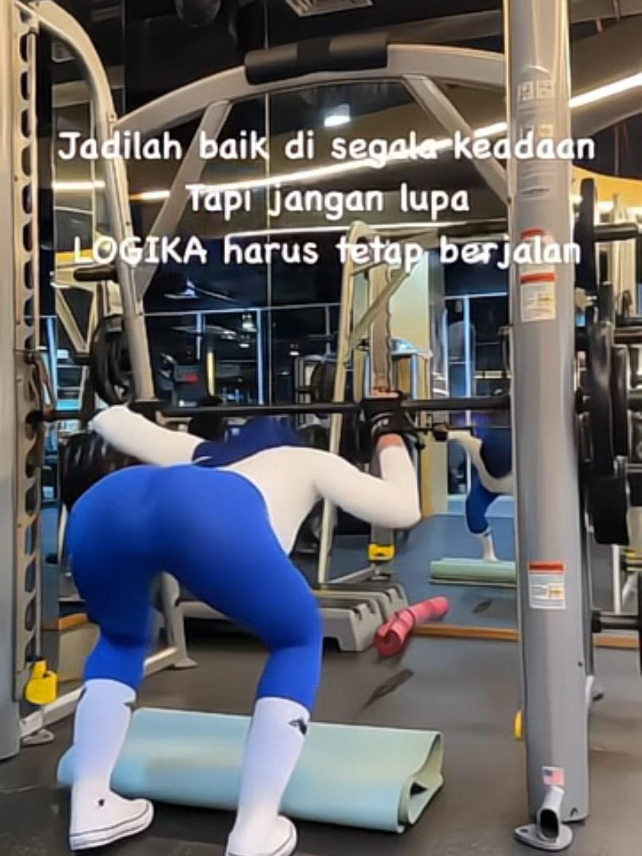 🍑🍑🔥🔥 #fypシ #workout #hijabgym #gymgril #gymmotivation #fyp 