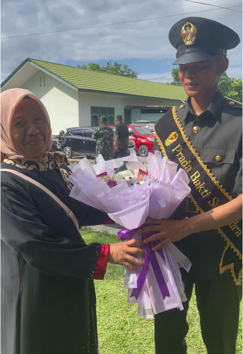 sekarang kita buktikan ya dek pada mereka, bahwa semua orang bisa menggapai cita-citanya 🥹 kami semua bangga pada mu, selamat atas pelantikannya ya dek,Semangat dan jaga kesehatan, walau tidak ada cuti setelah pelantikan, kami selalu mendoakan mu dimana pun dirimu berada. semoga setelah kejuruan nanti ada liburnya..aminnn🤲💚💚💚💚💚💚💚🥹💚💚💚💚🫶😍😍😍😍😍😍😍😍🫶🫶🫶🫶😍😍😘😘😘😘😘😘😘😘😘😘 . . #fyp #fypage #fyppppppppppppppppppppppp #fypシ゚ #fypppppp #like #likes #likeaboss #likeeeee #likeeeee #fypppppppppppppp #viral #rindamiisriwijaya #rindamiisriwijaya #lahat #lahatsumateraselatan #pelantikan #pelantikantni #tniad #secatarindam2swj 