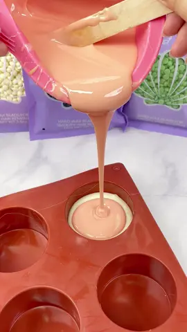 Check out Yeelen wax kit 😍 #yeelen #yeelenwax #yeelenwaxingkit #yeelenamazon #fyp #foryou #waxing #wax #oddlysatisfying #legwax #waxingtiktok #satisfying #asmr #waxremoval #foryoupage #hairremoval #waxingkit #hardwax #waxbeads 