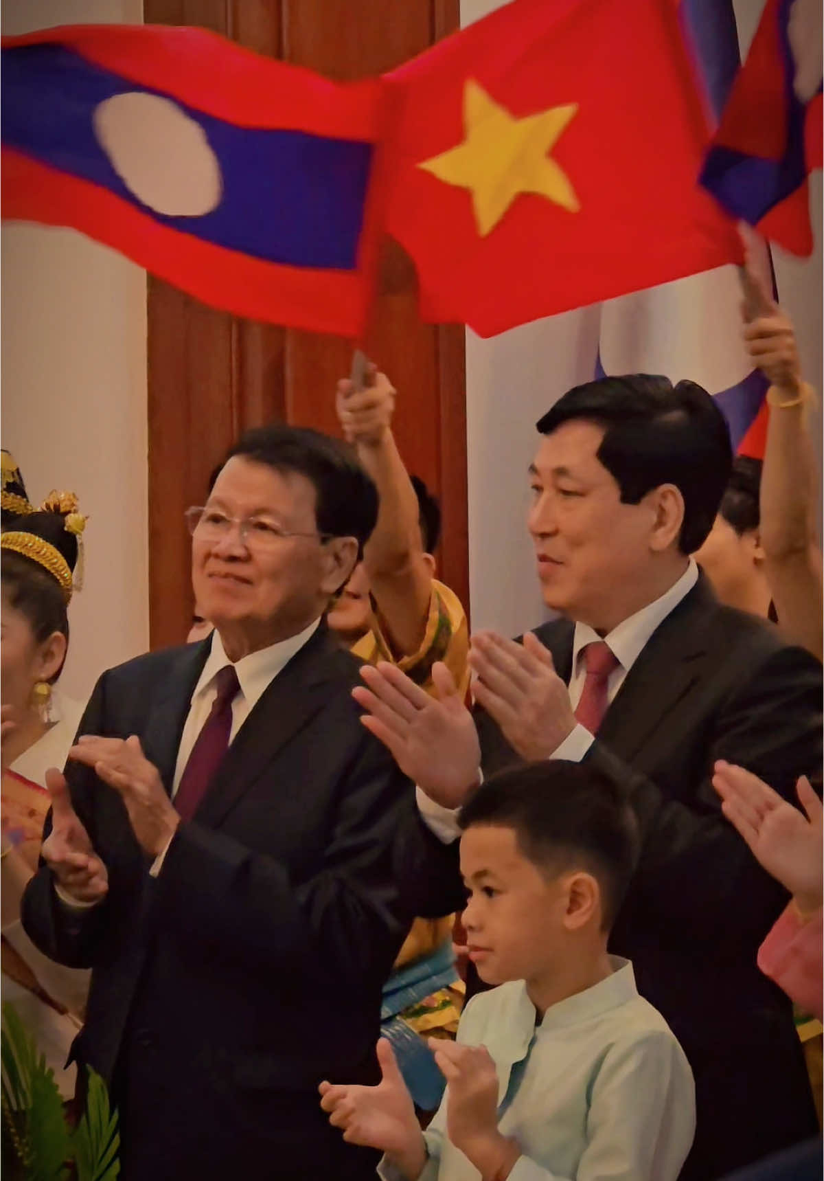 Chủ tịch nói câu hay quá . Mối tình anh em thật đặc biệt VIỆT NAM 🇻🇳🇱🇦 LÀO . 