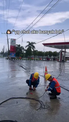 #CapCut ⚡️🤣#fyppppppppppppppppppppppp #masukberanda #pejuangrupiah #yantekpln #plnterbaik #pejuangrupiah #pln #bumnuntukindonesia #pln_indonesia⚡⚡ #semangat #cumankonten 