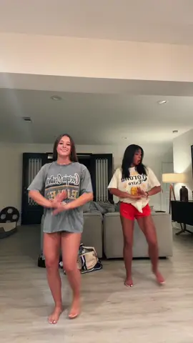 syd didn’t wanna join 🥹 #dance #trending #senioryear #here #blowthisupp #georgiasouthern #fypシ゚viral  