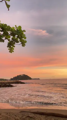 #mangu dengan seribu maknanya, tergantung para pendengar bagai mana mendeskripsikannya🌅🌬️#sunset #padang #vibes #pantaipadang #mangufourtwenty 