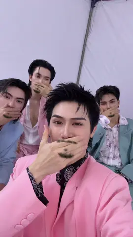 4 หนุ่มมาดเข้ม @fortfts @BOSS.CKM @Noeul 