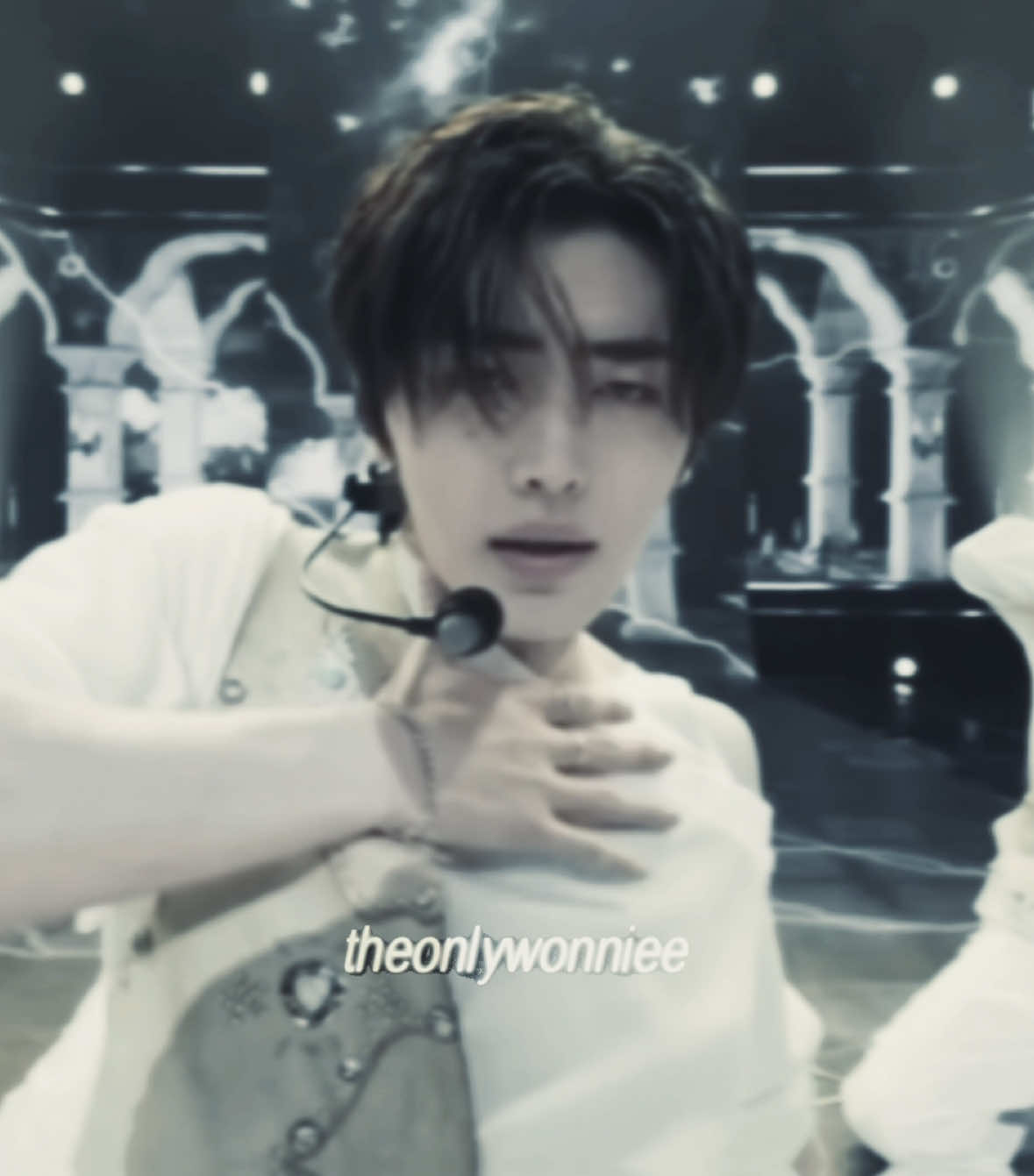you make me feel so mmh mmh — #sunghoon #enhypenedit #needthat #viral #fyp #xyzbca #theonlywonniee #moots? 