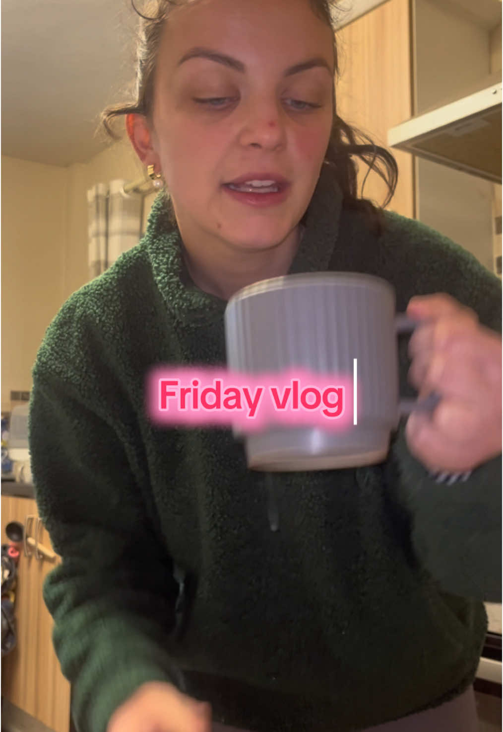 Friday night tanning is just the best 🙌🏼✨