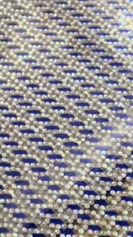 ✨ Sparkling rhinestone color-setting process! Perfect for fashion accessories. Which combo is your favorite? 💎 #sparklestyle #rhinestoneart #rhinestonetransfers #hotfixrhinestones #blingaccessories #garmentaccessoriesmanufacturer #fashionaccessories