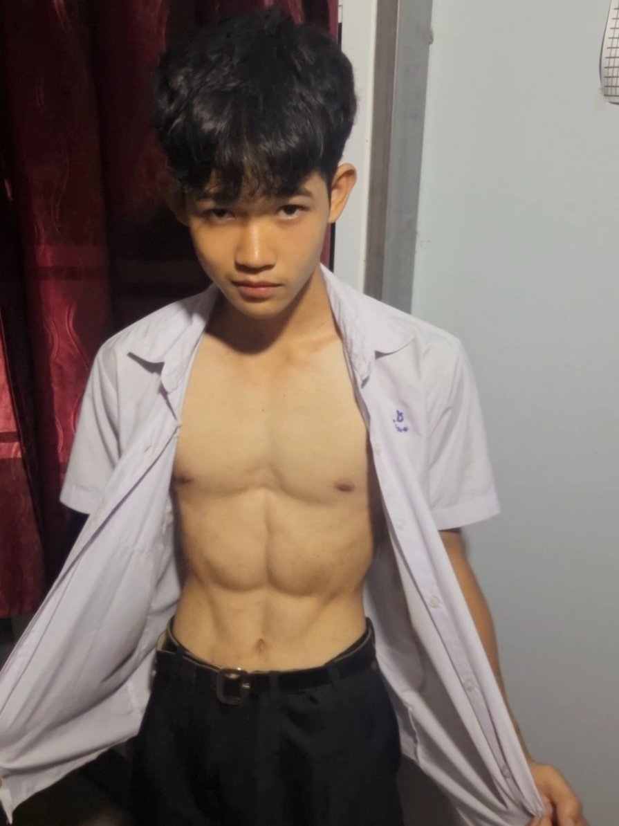 เล่นหน้าท้องแบบผม #sixpack #สอน #หนุ่มหล่อ #หนุ่มแว่น #วินัย 