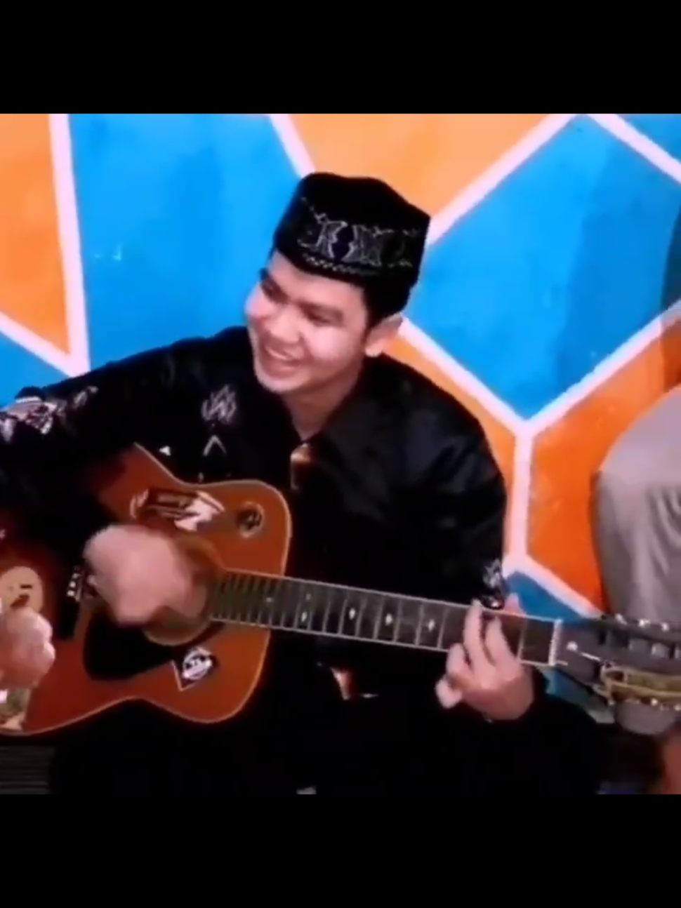 Masih lanjut guysss abang faul nyanyi lagu gayo ini ✨ @Faul Gayo  #faulgayo #fyp #faullida #lagugayo 