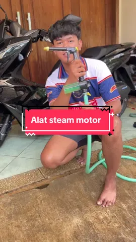 Segera co ya gaes biar motor kalian kincolonggg #semprotanair #semprotan #cucimotor #motorjadikinclong #fyp 