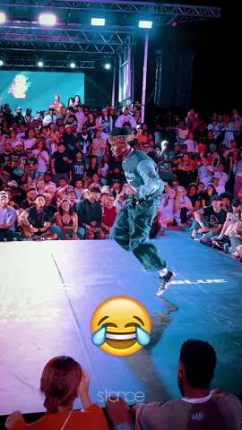 CAPJJAY Walk It Out made the crowd go wild! 😂😂😂