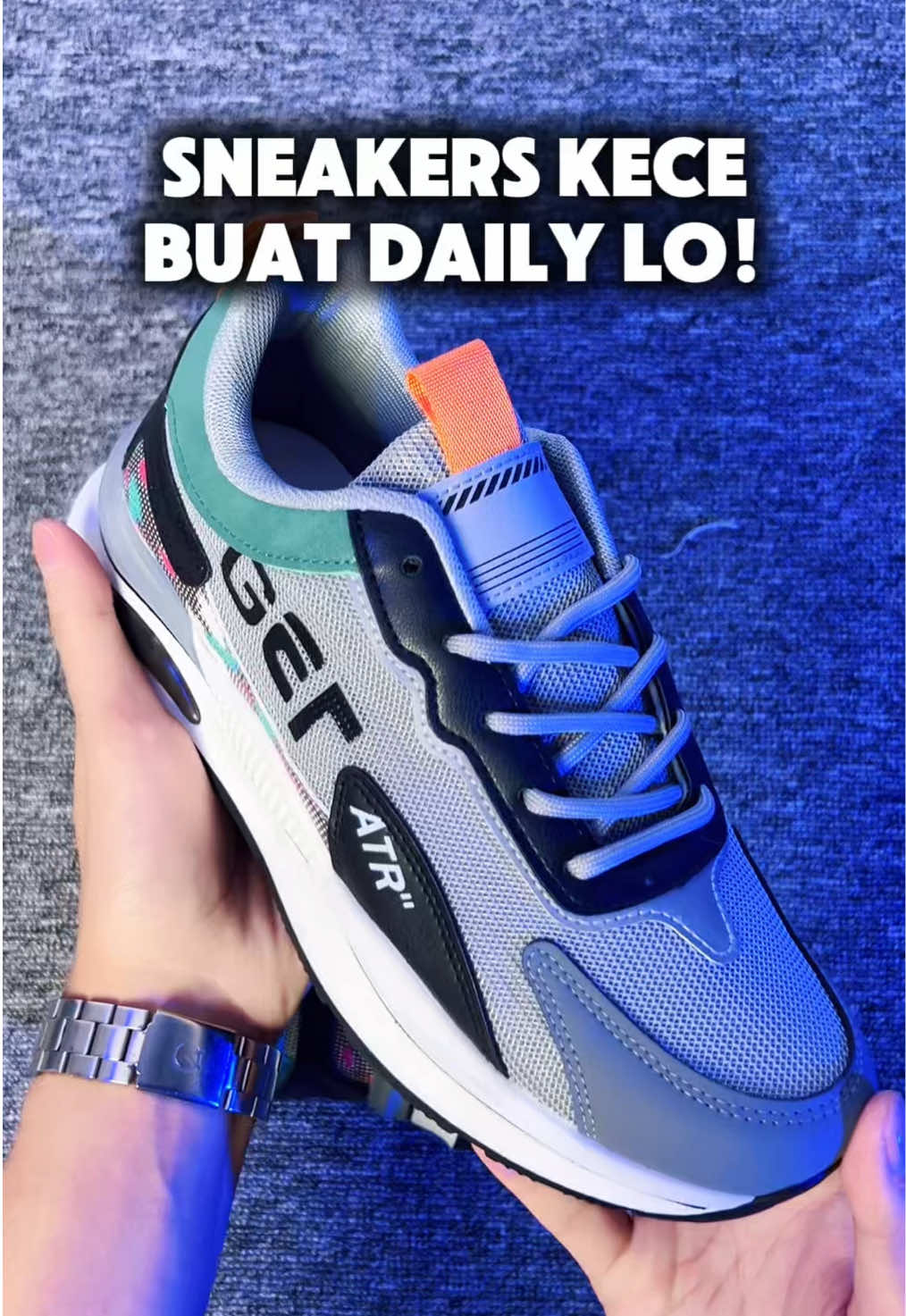 Catchy sneakers buat daily activity lo nih Panarylovers! Makanya buruan deh dicheck out sekarang! #panarybodyofficialshop #panarybodyshoes #panarybody #fyp #WIBGAJIAN #wibgajian #PromoGuncang55 #promoguncang55 #Promoguncang55 #sepatupria #shoesrecommendation 