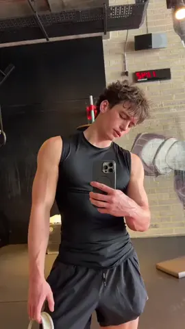 @bách #viral_video #bachbuquen #foryoupag #trends #viraltiktok 