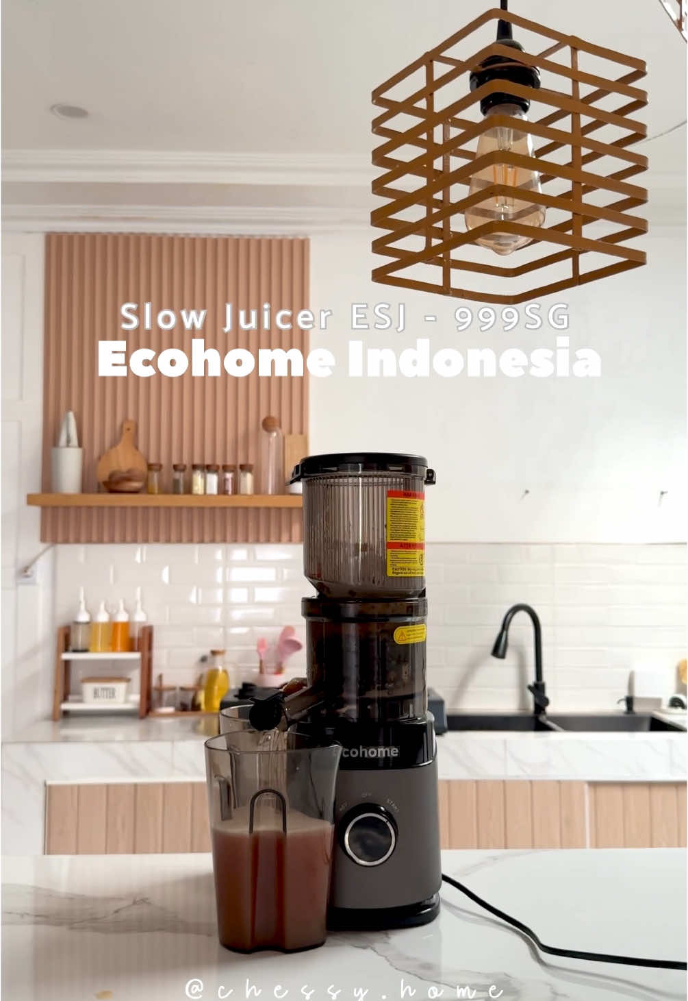 Bikin jus apel dan tomat pakai slow juicer dari @Ecohome Indonesia bisa ngatasi kulit kering yuk cobain #slowjuicer #slowjuicerecohome #jusapeltomat #jusantikulitkering 