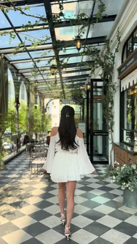 살랑살랑 옷이 날개 .. 🤍💕 #봄코디 #봄날 #spring #OOTD #cody #옷코디 #틱톡 #틱톡뷰티 