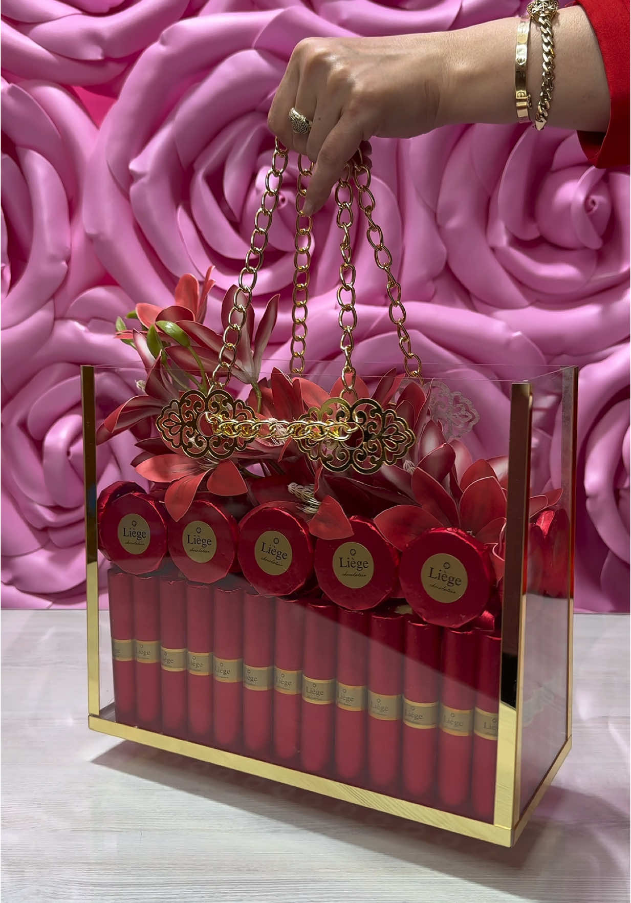 Xeyirli olsun deyerli müshterim gözel xanim ❤️#keşfet #nişan #həri #xonca #xonça #paylamakonfet #paylamaşokoladlar #sokoladxoncası #fyp #fypage 