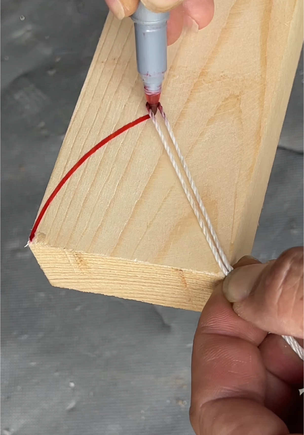 Remember this trick from an old carpenter. #DIY #tips 
