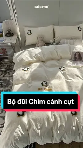 Bộ chăn ga Chim cánh cụt yêu ơi là yêu, hoạ tiết cánh cụt thêu len nổi nhìn là mê rồi #gocmo #decor #changa #phongngudep #trangtrinha #trangtriphongngu #cotton #gagiuong #bochangagoi #muahe 