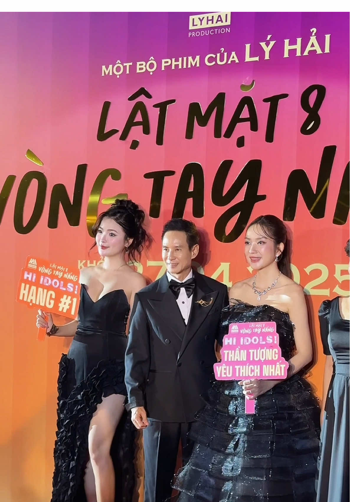 Premiere Lật Mặt 8: Vòng Tay Nắng #latmat8  #vongtaynang 