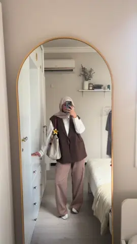 #foryou #qatardoha #outfitinspo #ootdhijab #modestfashion #pinterestaesthetic #beigeaesthetic 
