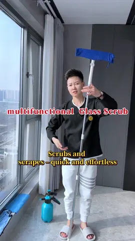 Dirty window to crystal clear in 10 seconds! 🧼#CleanTok #lifehacks #satisfying 