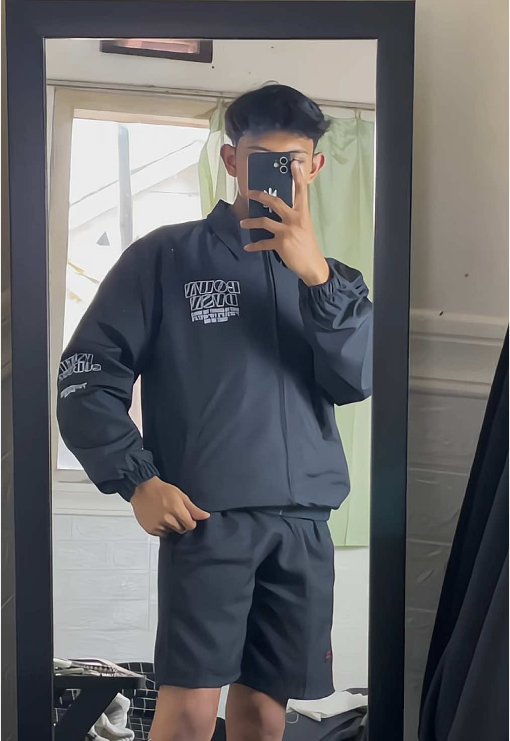 Tracksuit Mortalia Black asli ini jaket kerenn kalian harus punya⚡️#tracksuit #tracksuitjacket #outfitcowok #rekomendasioutfit #parasut #jaketparasut 