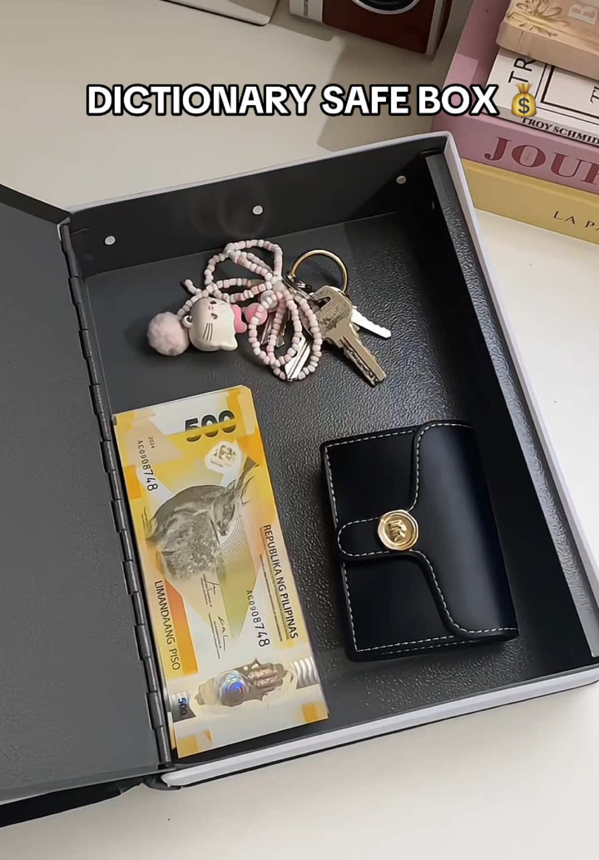 Wala talagang makakaalam! #safebox #booksafebox #dictionarysafebox #moneybox #iponchallenge #fyp #trending #viral 