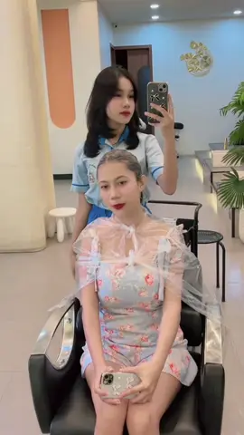 At the salon, letting the magic happen🦋