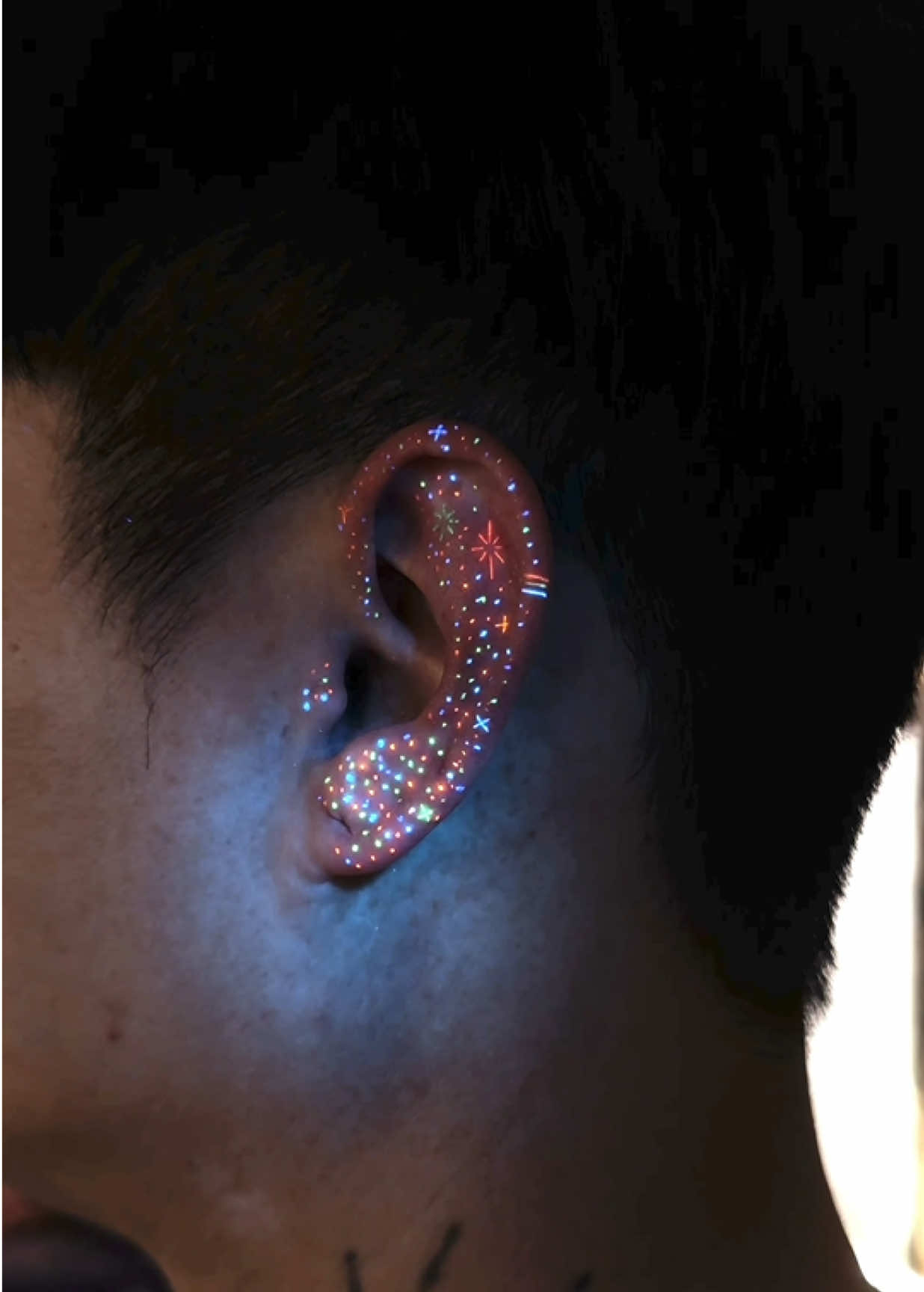 เมื่อลูกค้าอยากหูเรืองแสง #boomzodat #ร้านสัก #ร้านสักกรุงเทพ #ร้านสัก #สักหู #สักยูวี #สักuvเรืองแสง #สักเรืองแสง #รอยสักuv #สักสีuv #uvlighttattoo