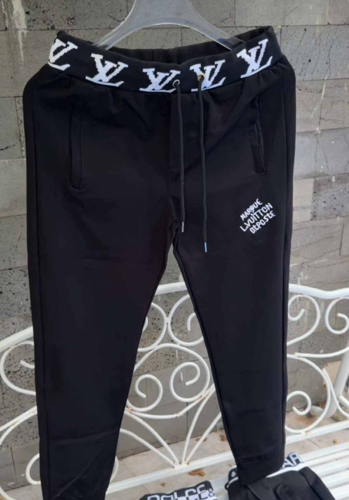 Siêu phẩm JOGGER  mới cập bến ##áodasxám #outfitboyphố #quânjogger 