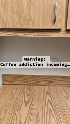 Warning: May cause extreme coffee cravings. New espresso machine just dropped… and my mornings will never be the same. ☕✨ #Unboxing #CoffeeLover #EspressoVibes #MorningRoutine #CoffeeAddict #NewToy #SmallJoys #delonghi 