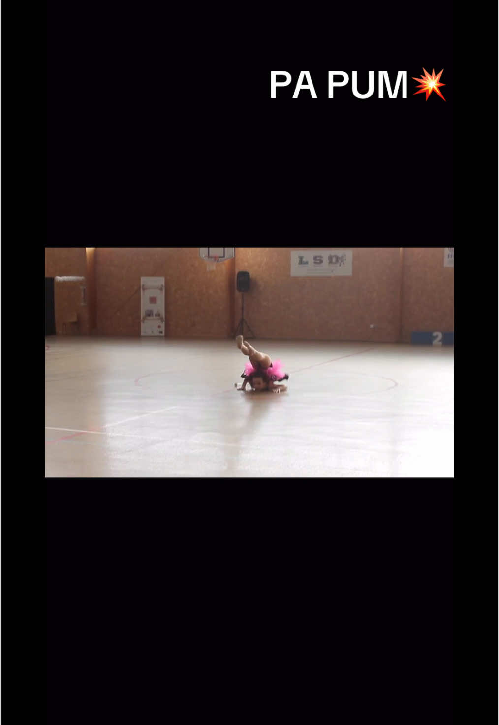 C’est animé à Bux💥🫠 #twirling #trend #papuma #papum #twirlingbaton #twirl #tiktok #pourtoi #pourtoii #fyp @M @laurine❤ @Rose 
