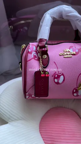 Coach mini cherry 🍒 #minibags #cutebags #cherry🍒 #bagatticzm  Bag: k600, coach berry: k135