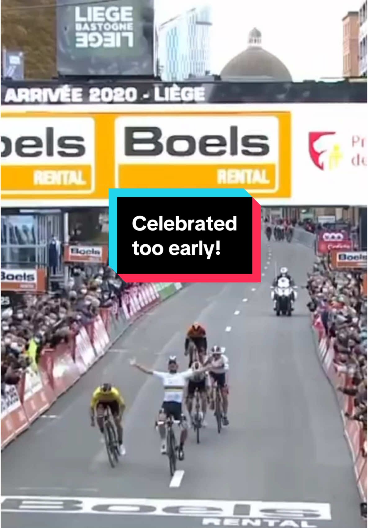 He celebrated too early! That time Julian Alaphilippe thought he’d won Liege-Bastogne-Liege 😬 #cycling #roadcycling #alaphilippe 