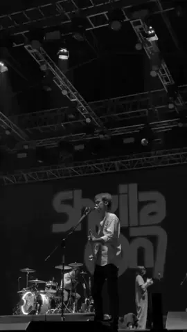 Dan- sheilaon7- #dan #sheilaon7 #lyrics #lirik #liriklagu #lirikmusik #galau #galaubrutal #foryoupage 