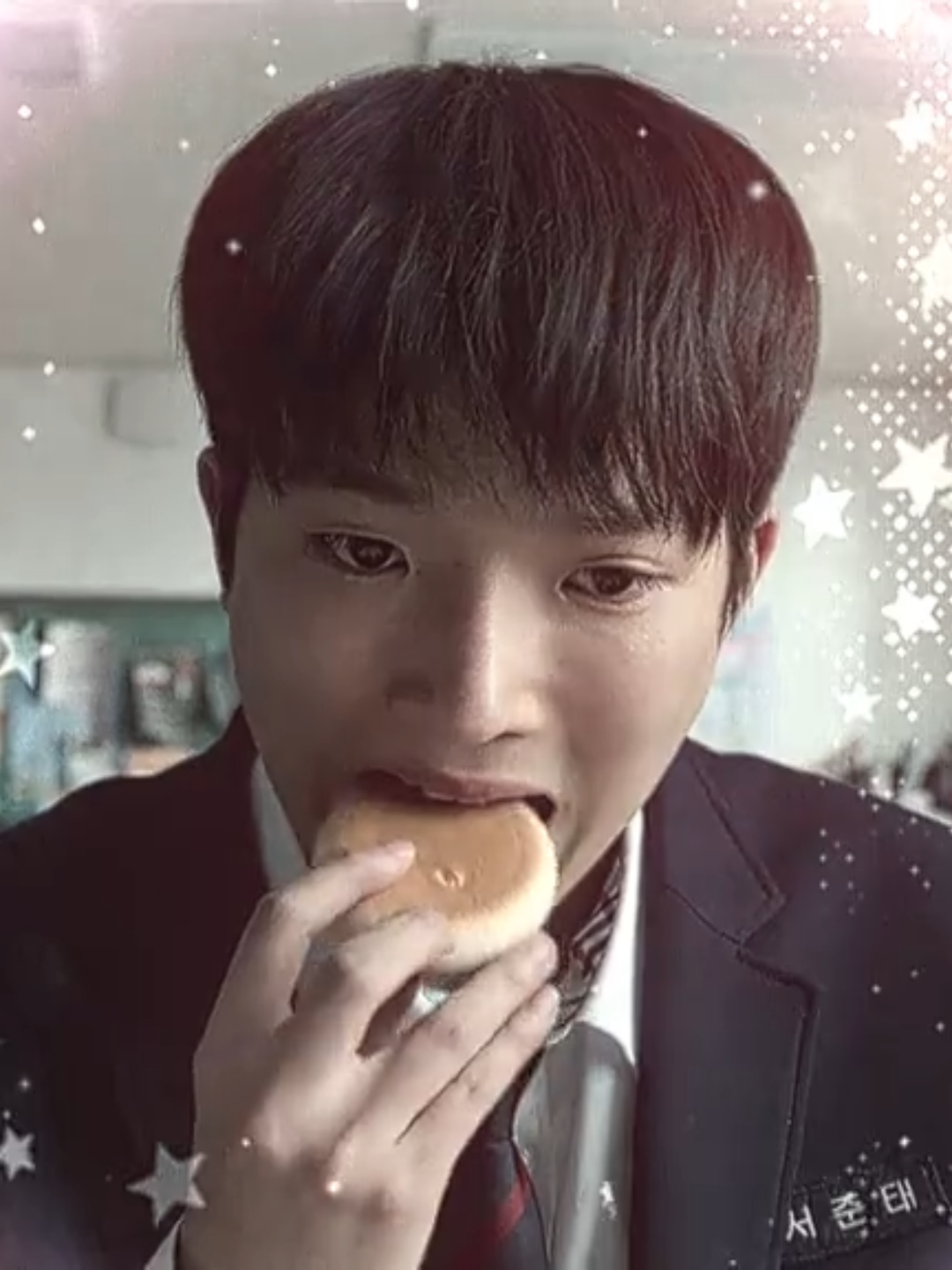 BRO HES SOO POCKET SIZED BRO LIKE HES SOO CUTE I CANT (scp drxmascenes) #weakhero #weakheroclass1 #weakheroclass2 #weakheroclass2edit #juntae #seojuntae #juntaeedit #edit #fyp #foru #fypage #fypシ゚viral #viraledit #viral #viralvideo #aftereffects #xybcza #zxybca #urboibum_ #dontflop #kdrama  cc idk ORIGINAL CONTENT FAKE EVERYTHING