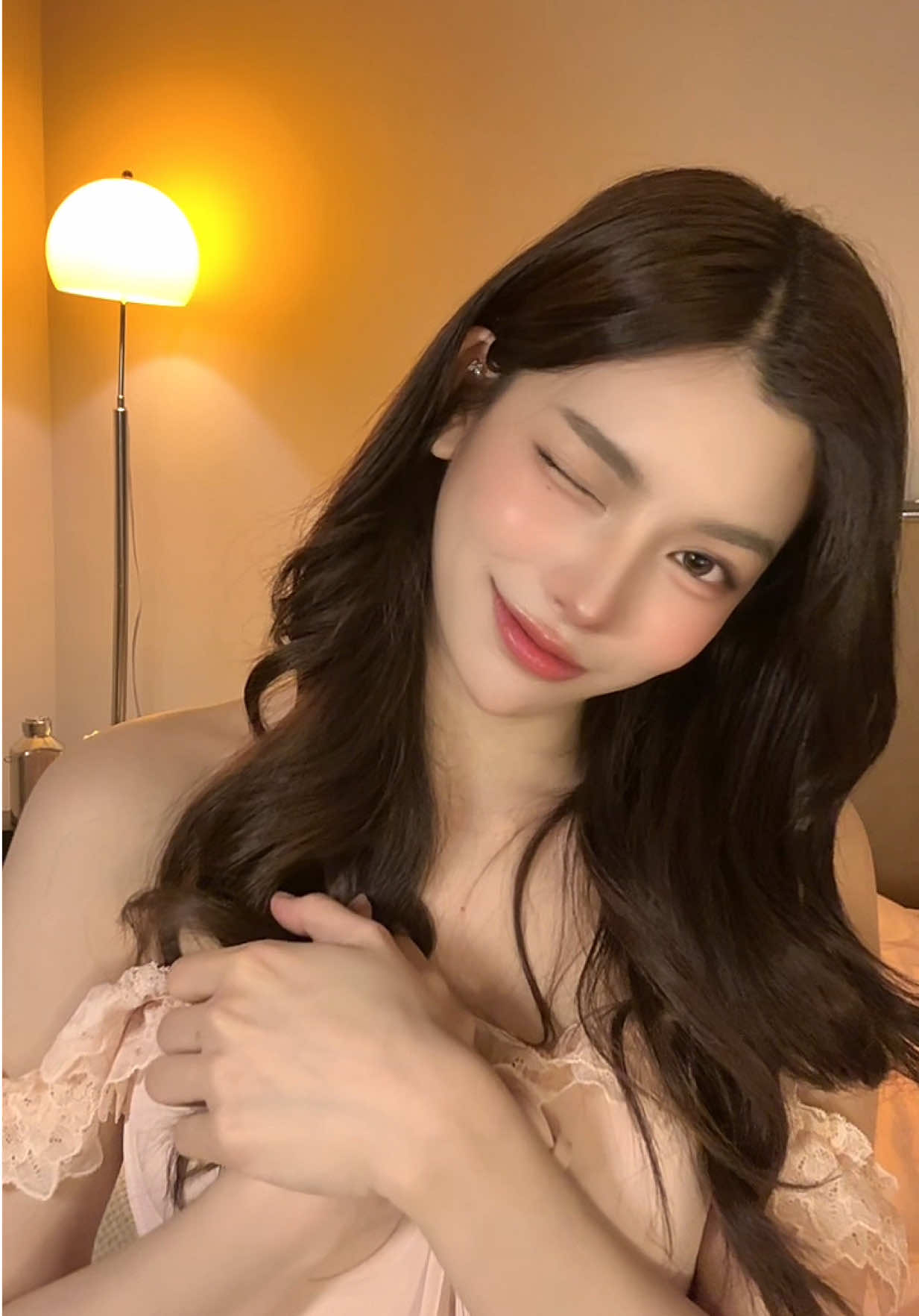 When I saw you I fall in love again ❤️ #pailiu 