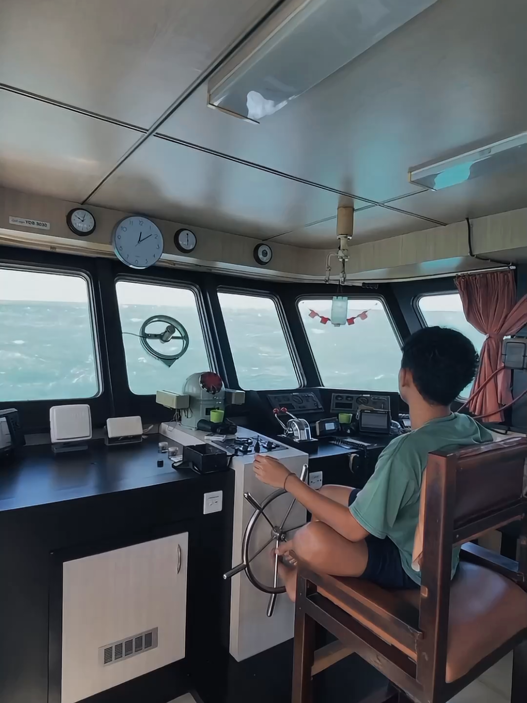 tidak ada yg instan. maka berjuanglah selayaknya laki-laki #pelautmuda #storipelaut #ceritapelaut #fypage #pelautindonesia #fyp #pelautpunyacerita #jatim 