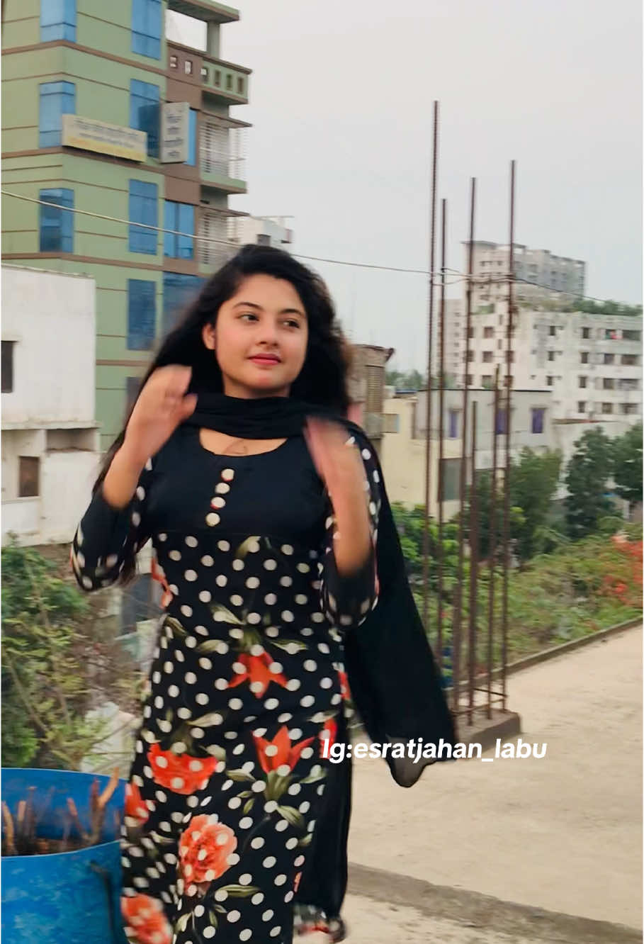 পাথর হতে দিও না,পাথরে ফুল ফুটানো অসম্ভব...!! 🌸#esratjahanlaboni #trendingsong #trendingvideo #trending #views #viral #fypシ゚ #unfreezemyacount @TikTok Bangladesh 