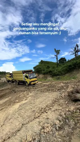 Senyum itu ibadah kan ☺️☺️@Penyok_1922 @Ikhsan Nurhidayat @MasBoy26 @𝘼𝙗𝙣𝙜𝙂𝙚𝙢𝙤𝙮 @uranghaluss_ #ichwanboreno #fypシ゚viral #sebamban #platDA #sylekalimantan #tanahbumbu #fyppppppppppppppppppppppp #pesonatrukkalimantan #cantermaniaindonesia #trukkalimantanpunyacerita #drivermuda #pesonadriverkalimantan #drivermudapunyacerita #sengkuni 