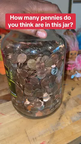 How many #pennies do you think are in this jar??? #fyp #viral #explore #explorepage 
