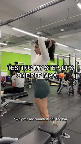 Gassed that I can lift more than my body weight on my leg tbh 🤭 *also aware this isn’t a proper compound lift but still wanted to challenge myself and see what my max weight would be #stepups #1rm #Fitness #gympr #gymmotivation #shrutiveeranki #creatorsearchinsights @DFYNE @myprotein 