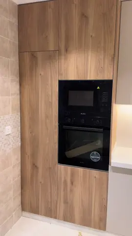 من اعمالنا #مطبخ_المونيوم  قطاع خاص مع ابواب خشب ايطالي  •فريق متخصص لتصميم وتنفيذ مطابخكم •تصميم وتنفيذ جميع انواع المطابخ  وخزائن الملابس •جميع انواع الرخام الصناعي والبورسلان والكوارتز  للتواصل واتساب فقط 0565691375 •توصيل لجميع مناطق المملكة  #مطابخ #مطابخ_حديثة #مطابخ_مودرن #مطابخ_المنيوم #مطابخ_أوروبيه #خزائن #خزائن_ملابس #خزاين_حديثة 