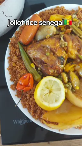 jollof rice senegal jollof rice Delete shoes and healthy meal#fypfoodlovers #fypSenegales,#fypgambia🇬🇲 #fypfoodlovers #fyp #fyp 