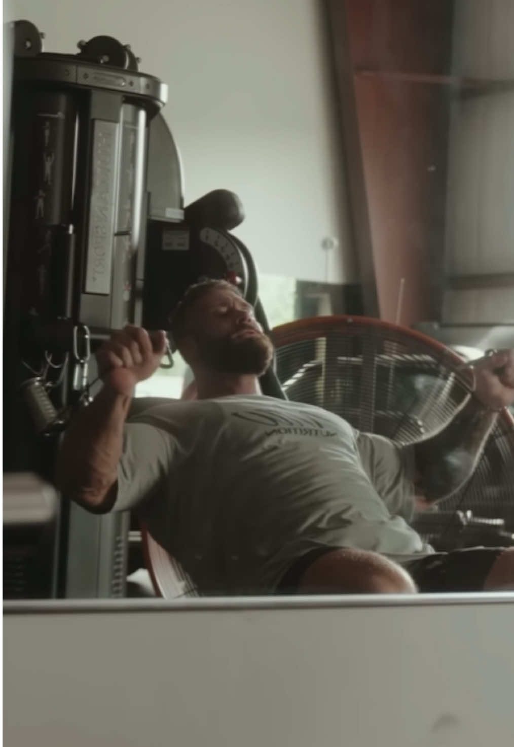 SHORT CHEST WORKOUT by CBUM 😂 #cbum #gymcomunity #gympump #gymlover #cbummotivation #cbumedit #motivation #manmotivation #cbummotivacion #mrolympia #gymmotivation #malemotivation #gymshark #chestworkouts #chestpump #cs 